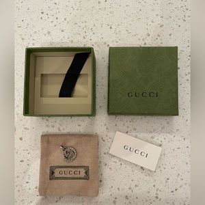 Authentic Gucci pendant - NO CHAIN